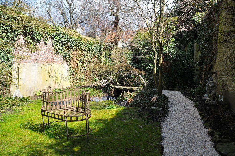B&B Villa Leopoldine Brussels Guesthouse Иксел Екстериор снимка