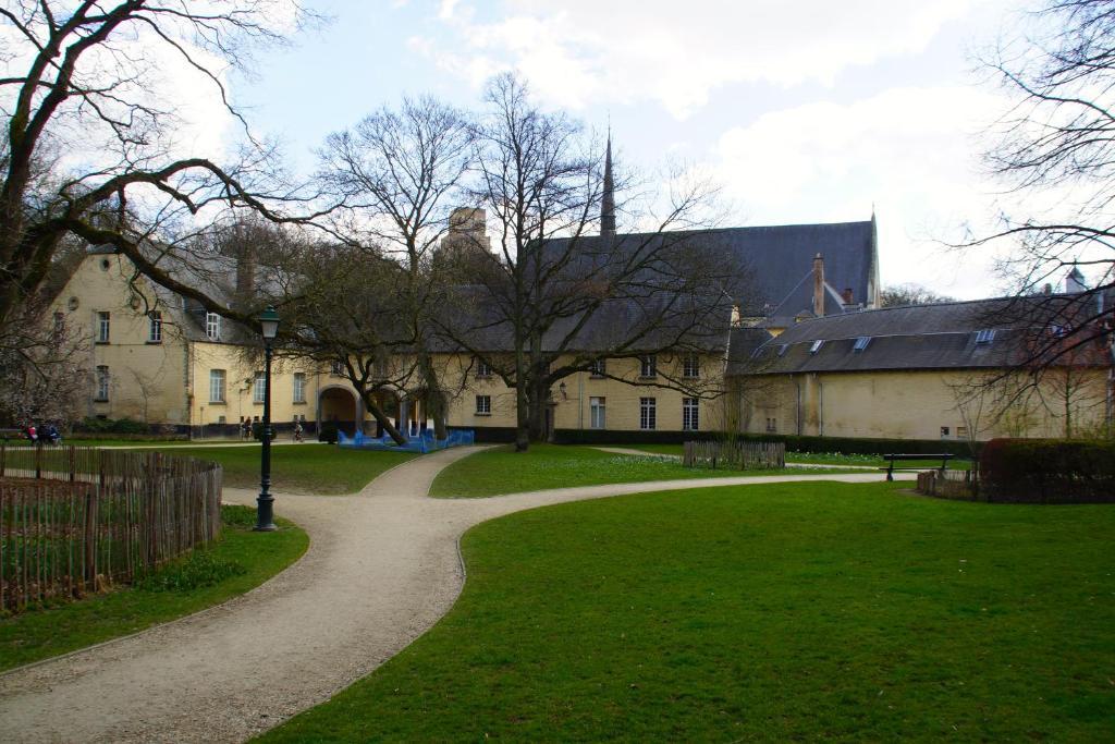 B&B Villa Leopoldine Brussels Guesthouse Иксел Екстериор снимка